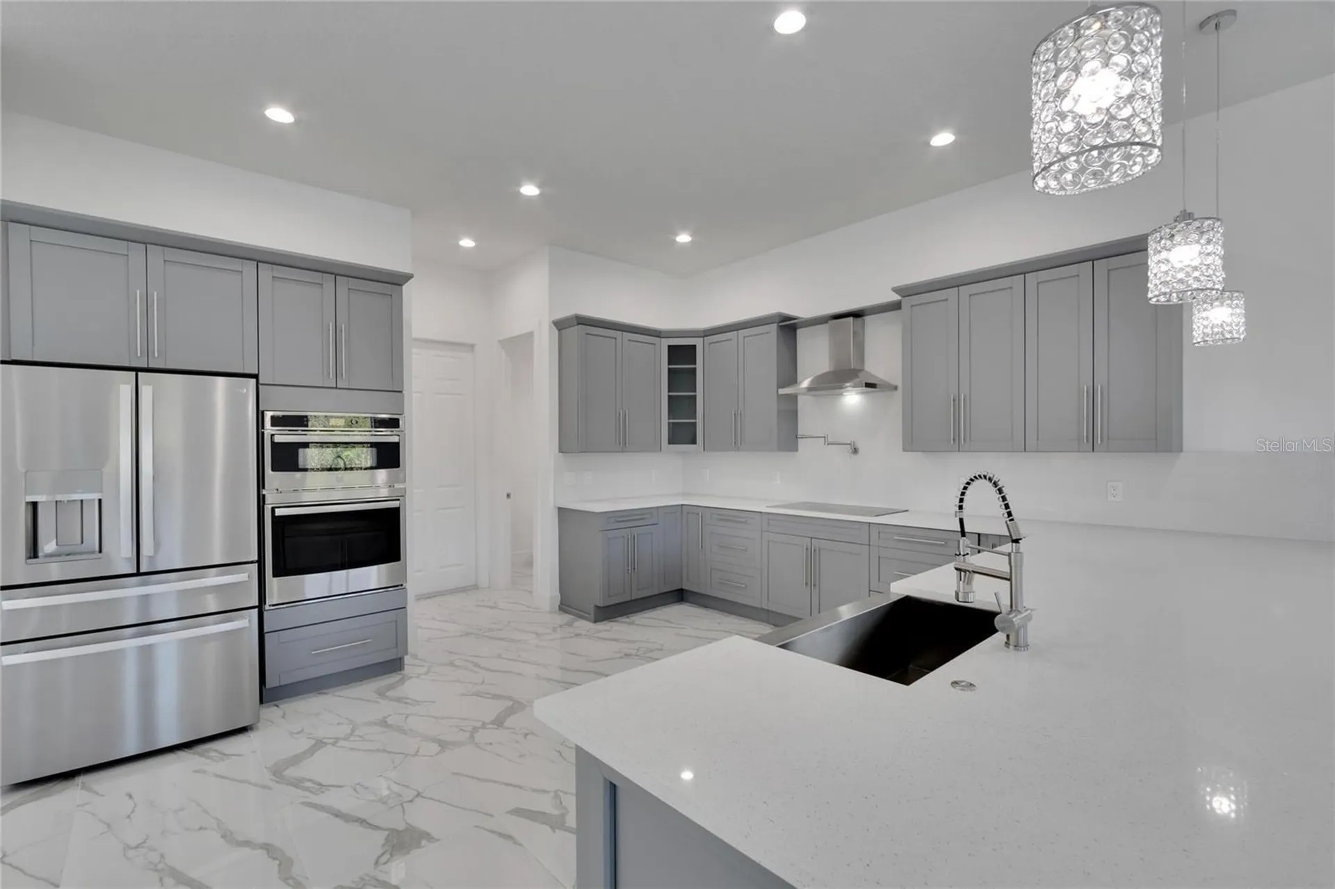 6516 Simone Shores Circle Apollo Beach FL 33572