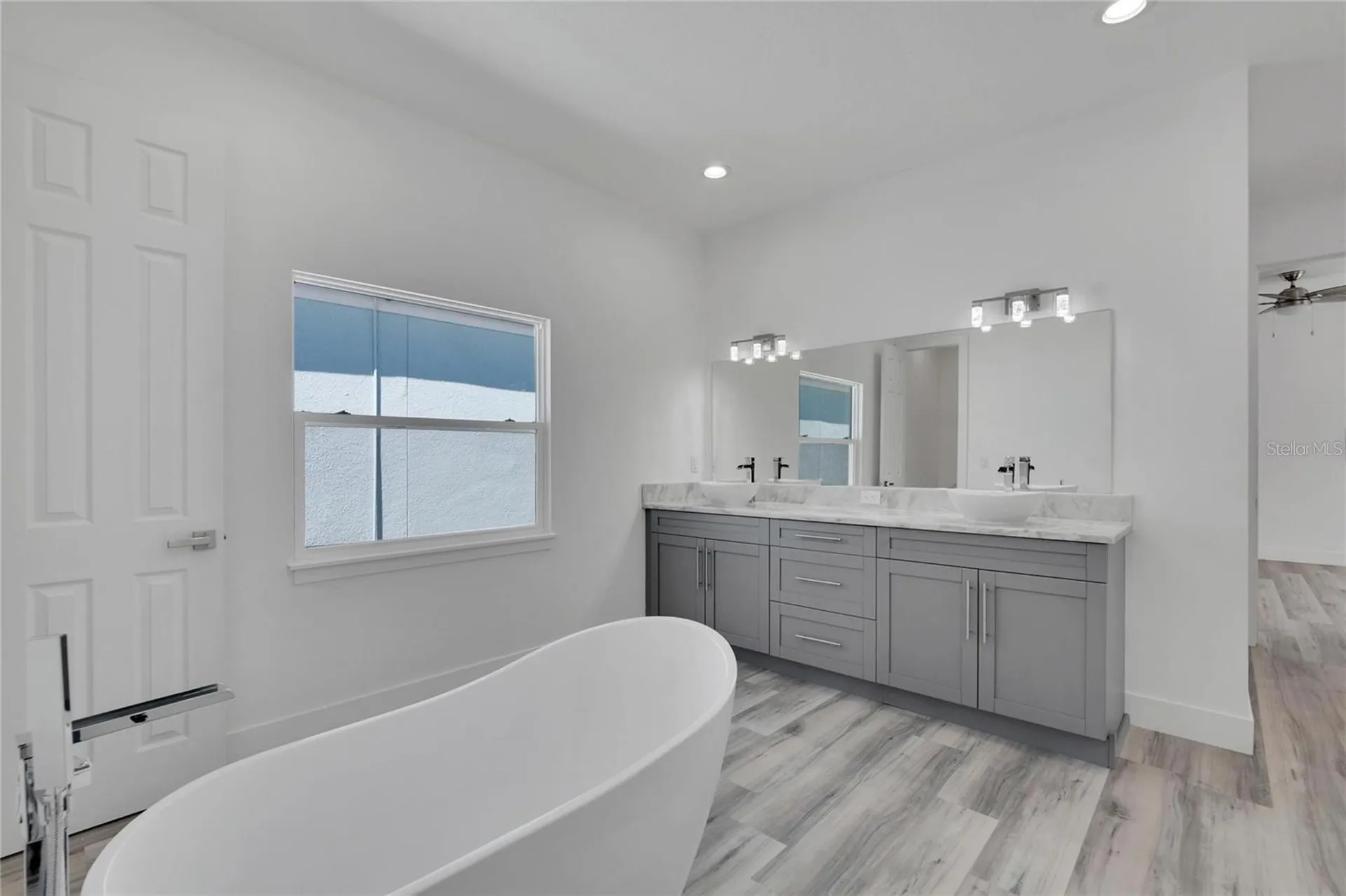 6516 Simone Shores Circle Apollo Beach FL 33572