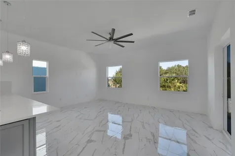 6516 Simone Shores Circle Apollo Beach FL 33572