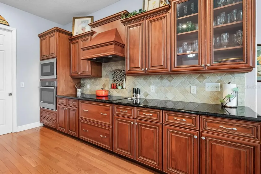 404 Inlet Road Ruskin FL 33570