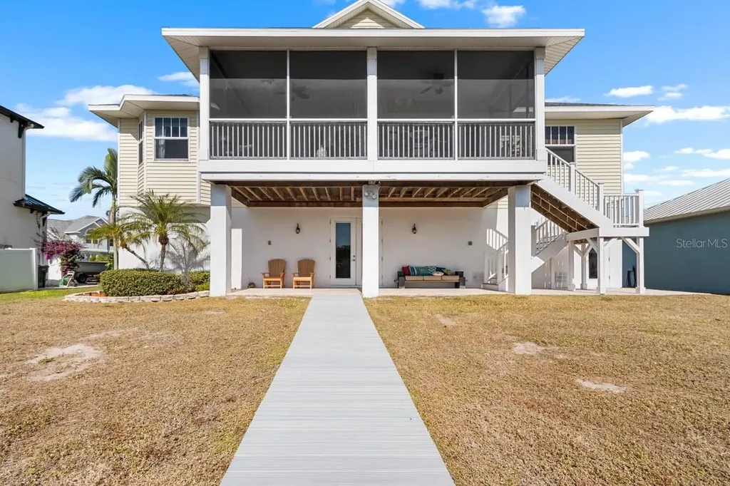 404 Inlet Road Ruskin FL 33570