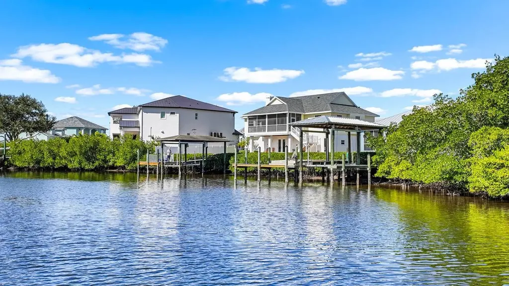 404 Inlet Road Ruskin FL 33570