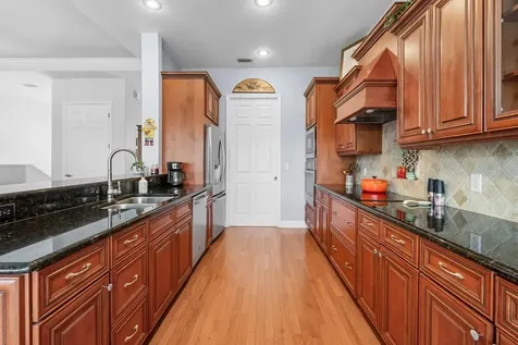 404 Inlet Road Ruskin FL 33570