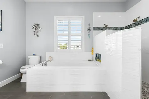 404 Inlet Road Ruskin FL 33570