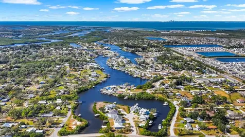404 Inlet Road Ruskin FL 33570