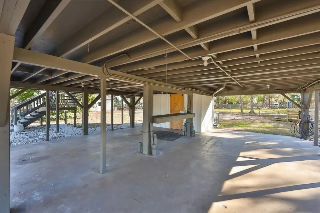 18711 Red Bird Lane Lithia FL 33547