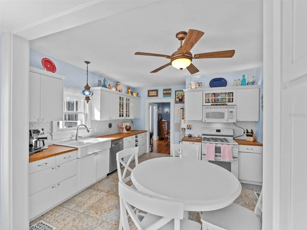 231 72nd Street N St Petersburg FL 33710
