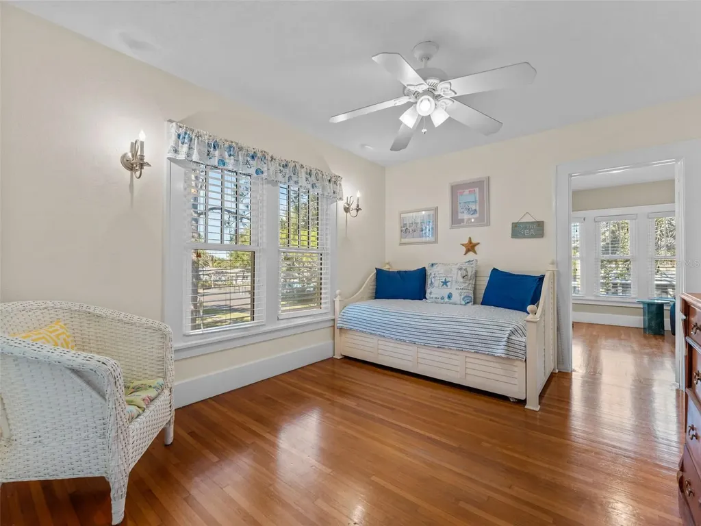 231 72nd Street N St Petersburg FL 33710
