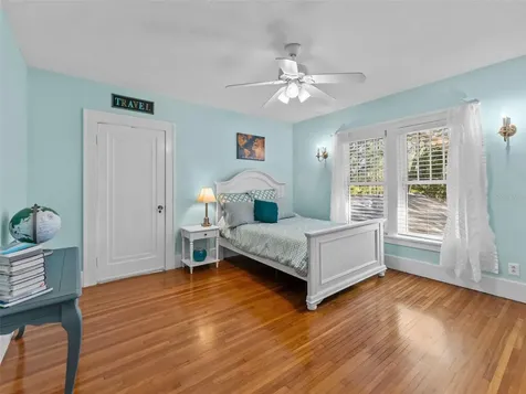 231 72nd Street N St Petersburg FL 33710