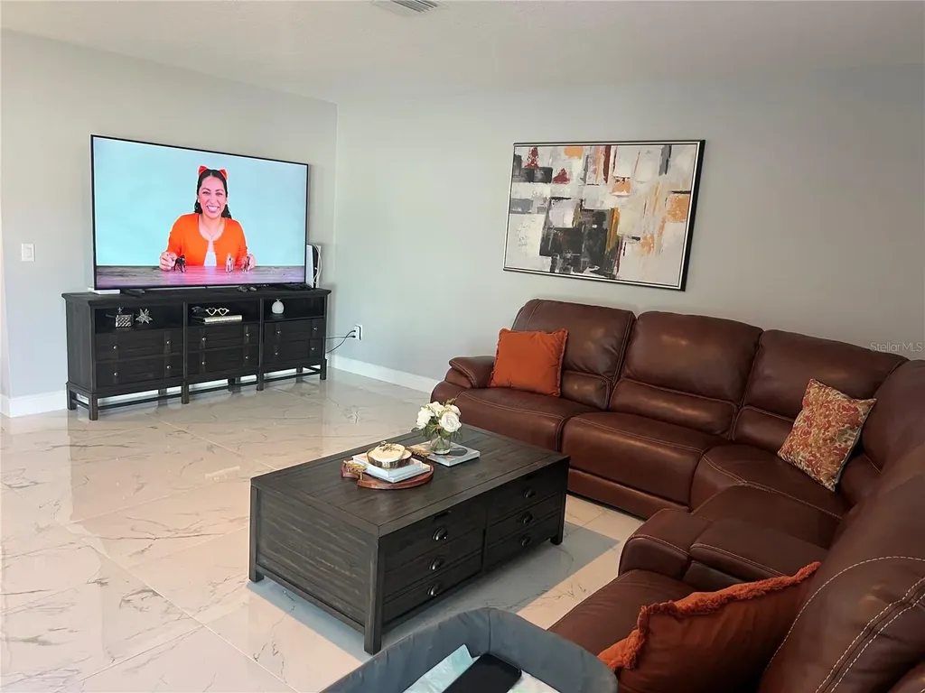 206 Amber Way Kissimmee FL 34758