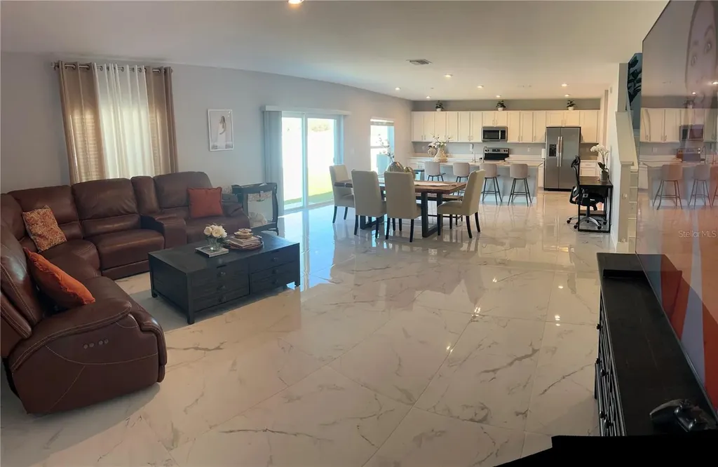 206 Amber Way Kissimmee FL 34758