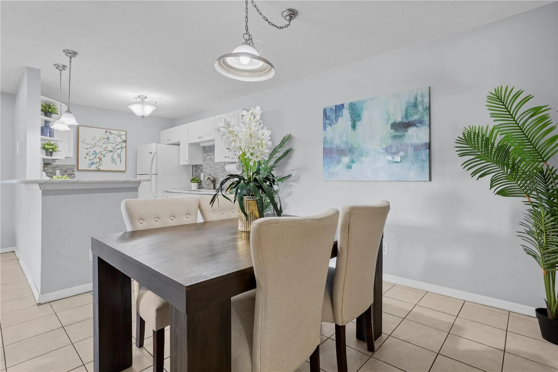145 N Pearl Lake Causeway Altamonte Springs FL 32714