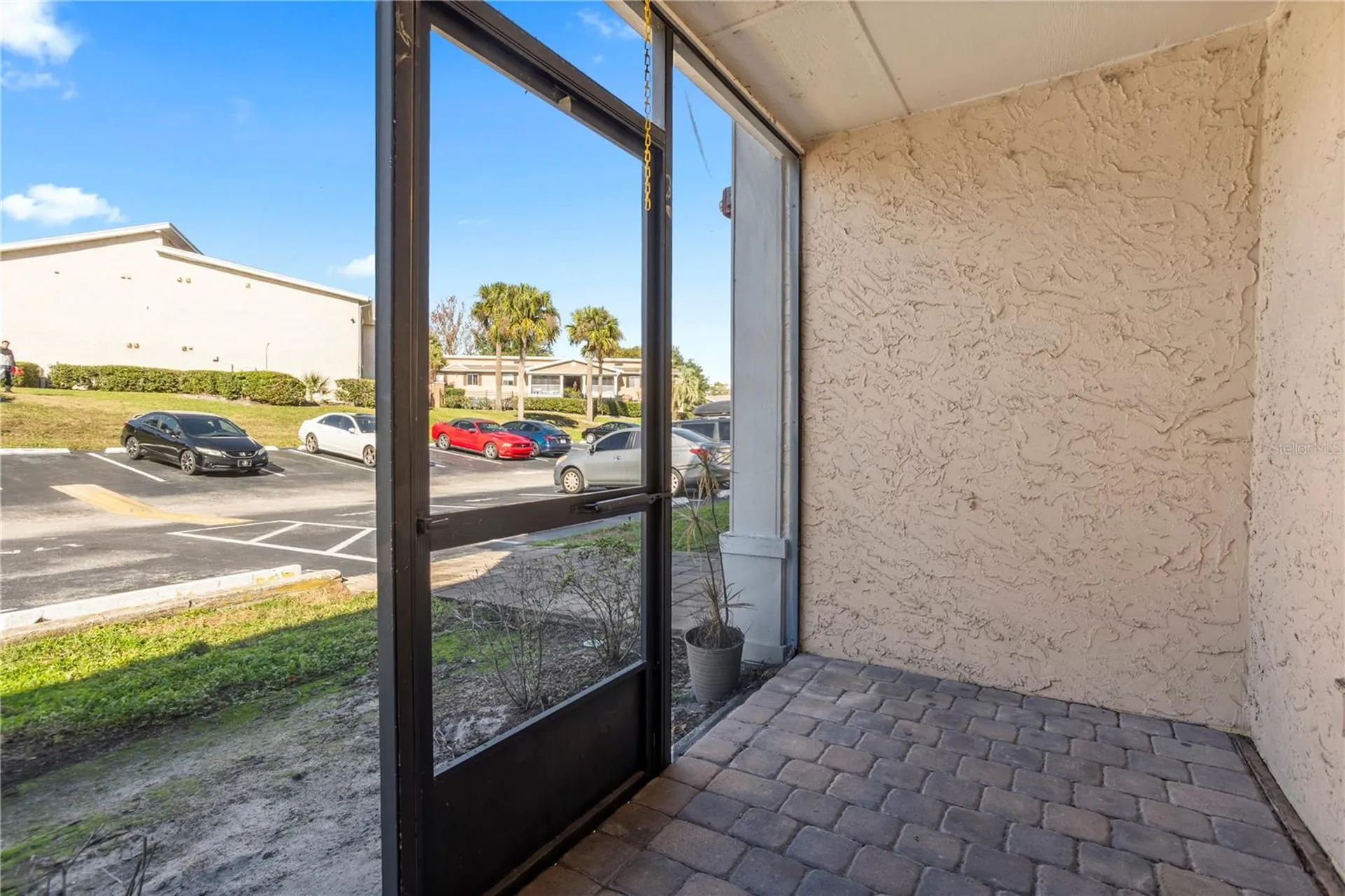 145 N Pearl Lake Causeway Altamonte Springs FL 32714