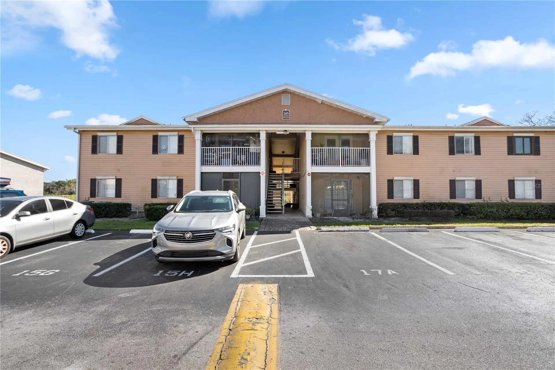 145 N Pearl Lake Causeway Altamonte Springs FL 32714
