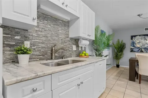 145 N Pearl Lake Causeway Altamonte Springs FL 32714