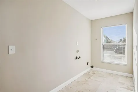 5439 Red Bone Lane Orlando FL 32810
