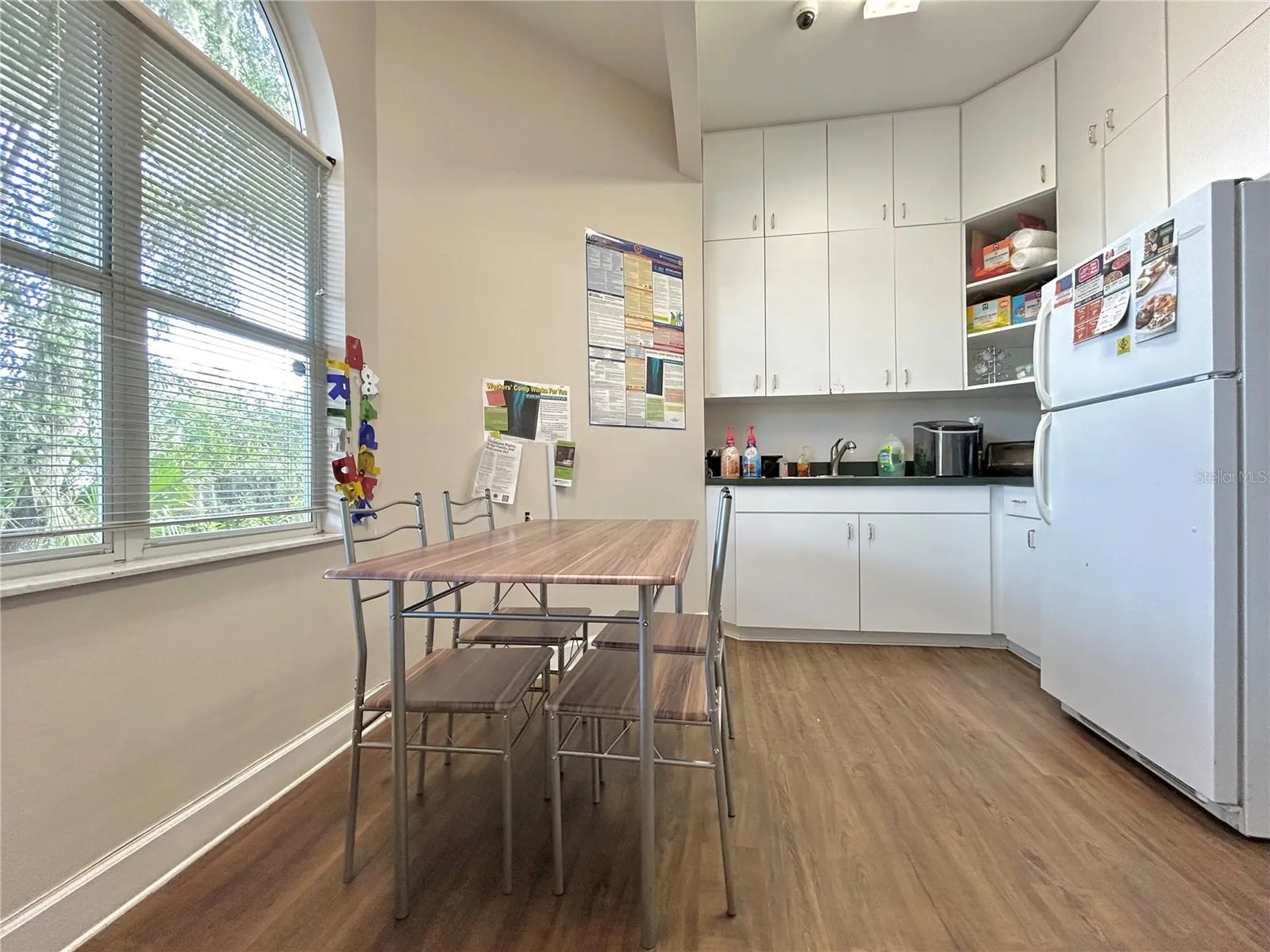 1927 NW 13th Street Gainesville FL 32609