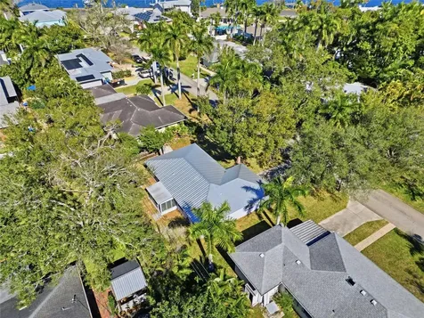 204 22nd Street W Bradenton FL 34205