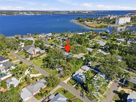 204 22nd Street W Bradenton FL 34205