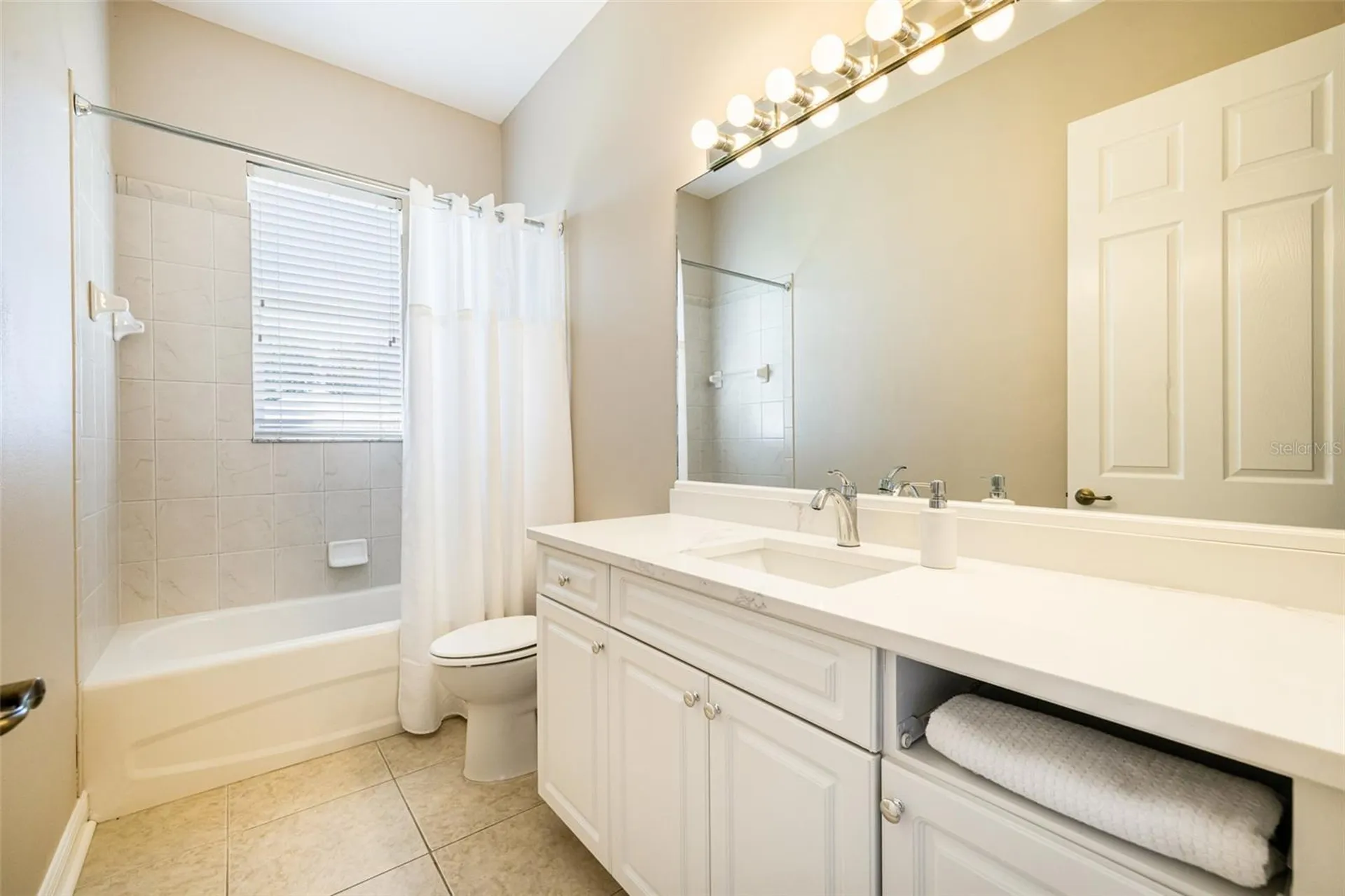 613 SE 4th Place Cape Coral FL 33990