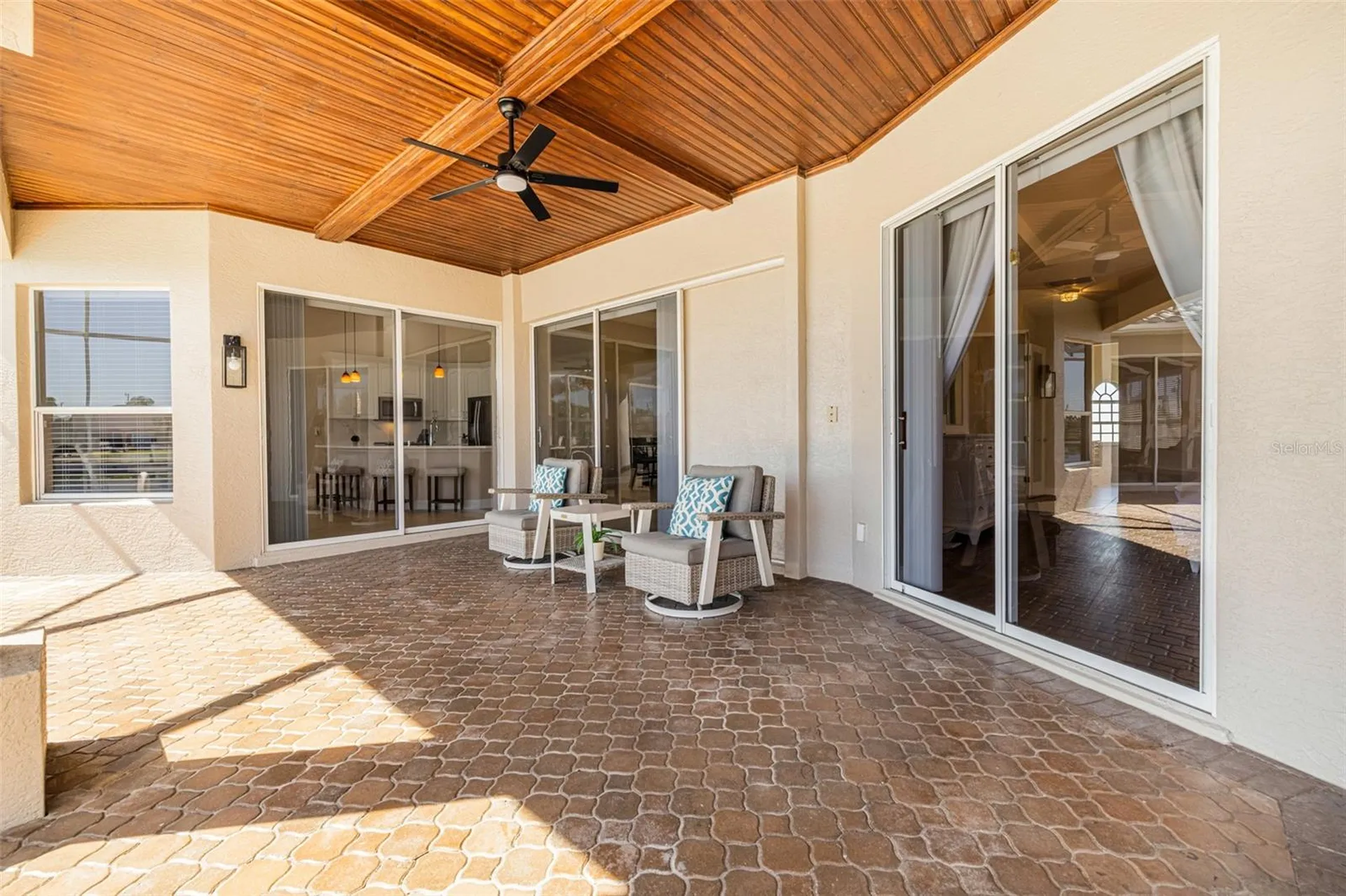 613 SE 4th Place Cape Coral FL 33990