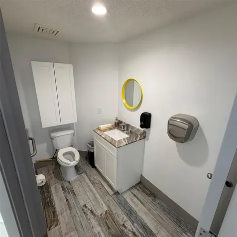 9753 S Orange Blossom Trail Orlando FL 32837