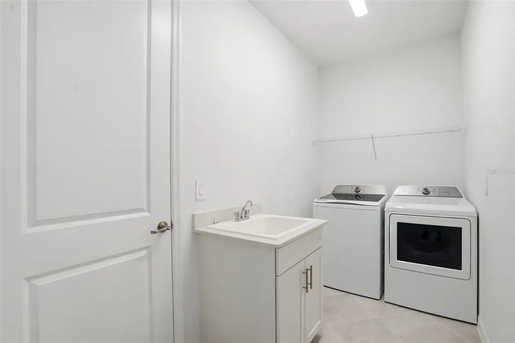 13044 Tulum Loop Venice FL 34293