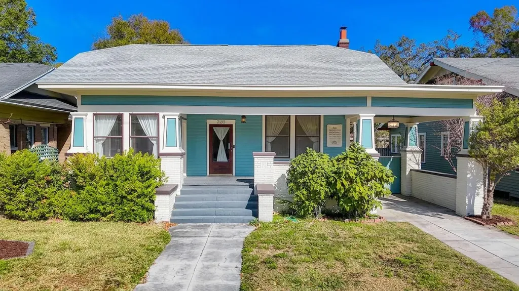 2105 W Southview Avenue Tampa FL 33606