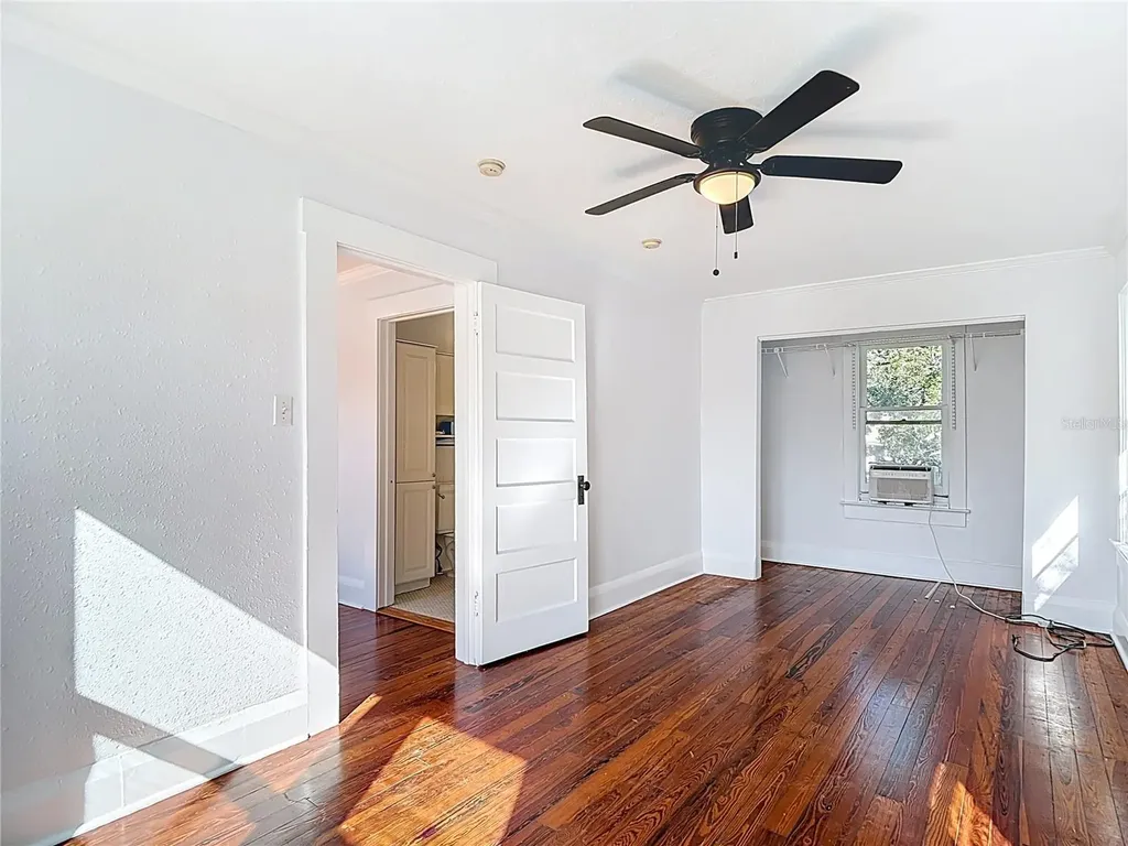 2105 W Southview Avenue Tampa FL 33606
