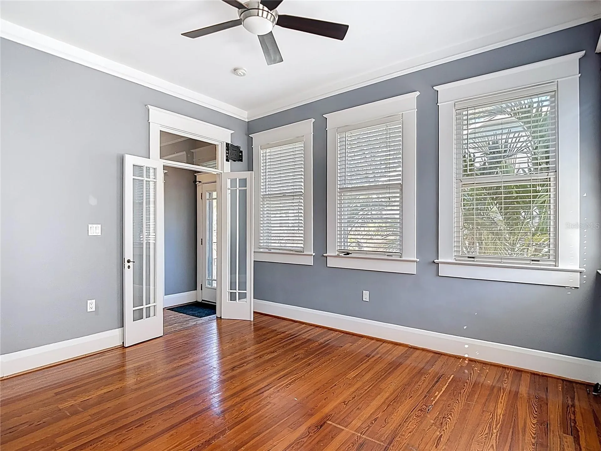 2105 W Southview Avenue Tampa FL 33606