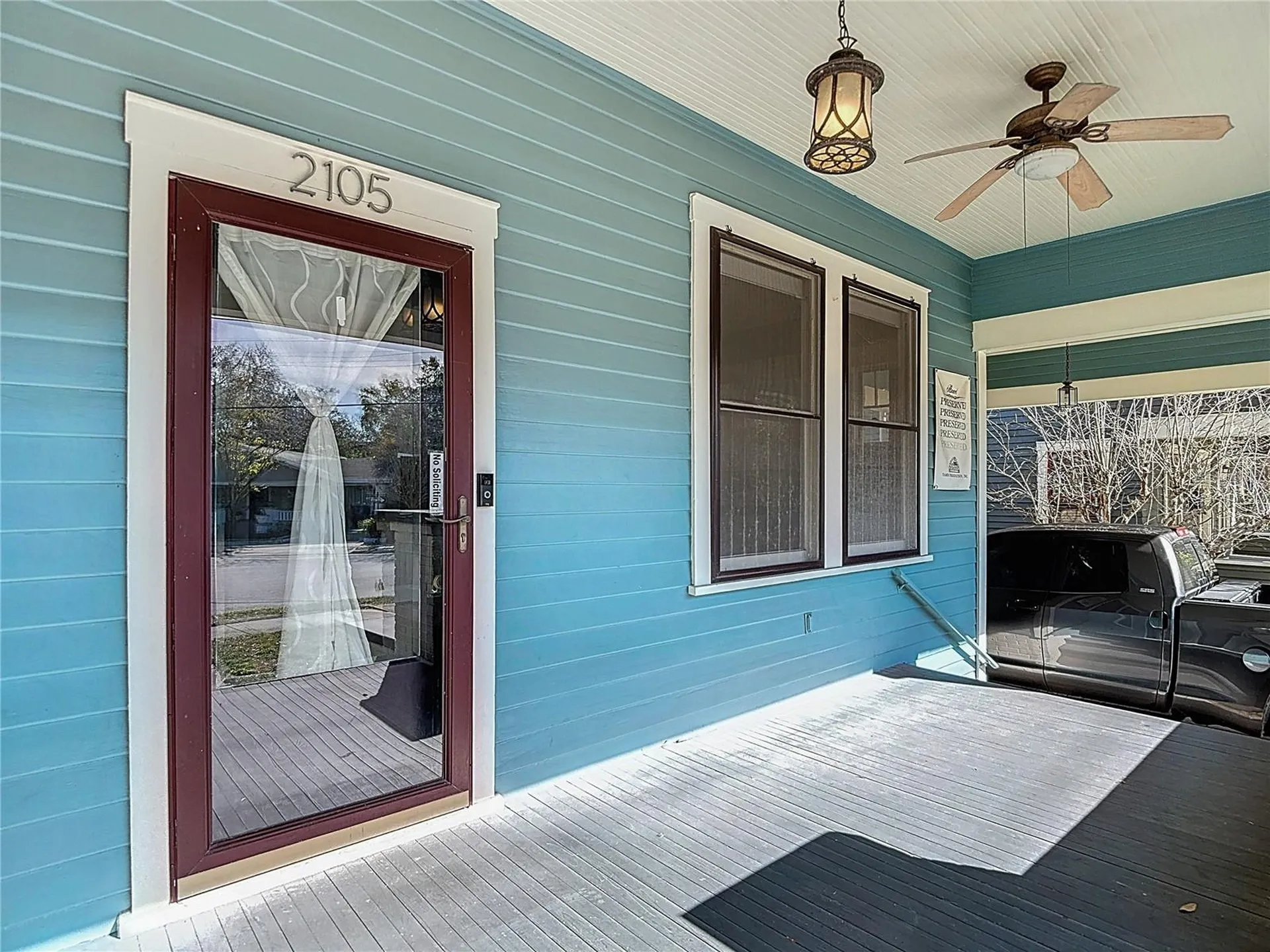 2105 W Southview Avenue Tampa FL 33606