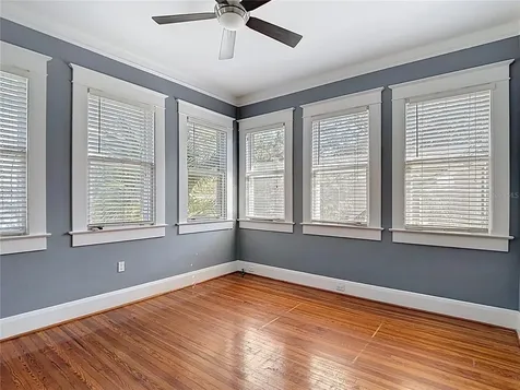 2105 W Southview Avenue Tampa FL 33606