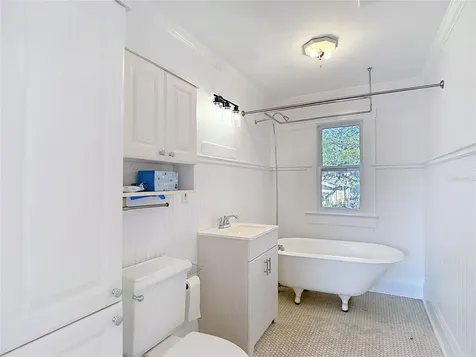 2105 W Southview Avenue Tampa FL 33606
