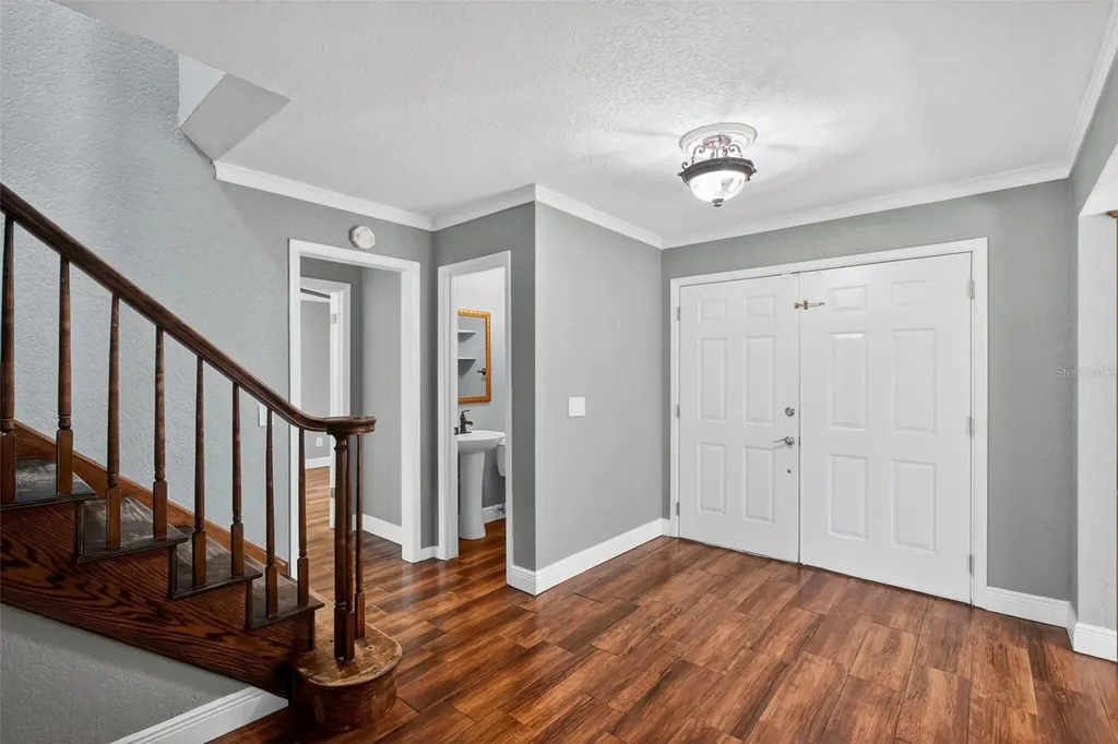 901 Sunset Avenue Orange City FL 32763