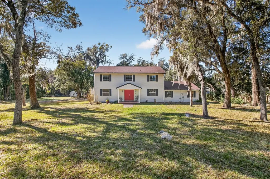 901 Sunset Avenue Orange City FL 32763