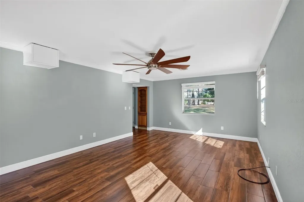 901 Sunset Avenue Orange City FL 32763