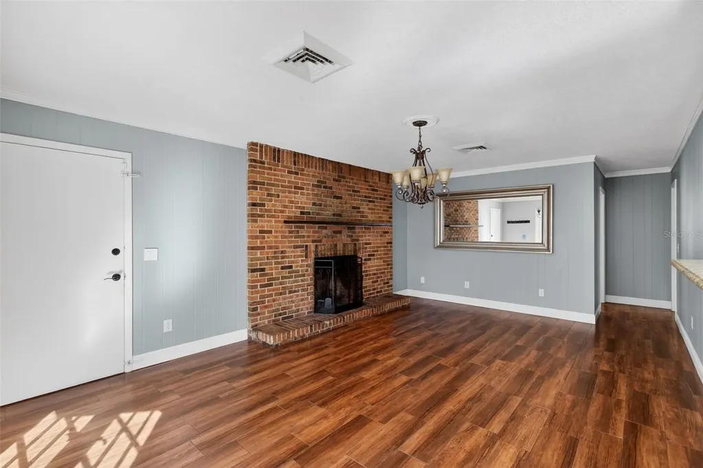 901 Sunset Avenue Orange City FL 32763