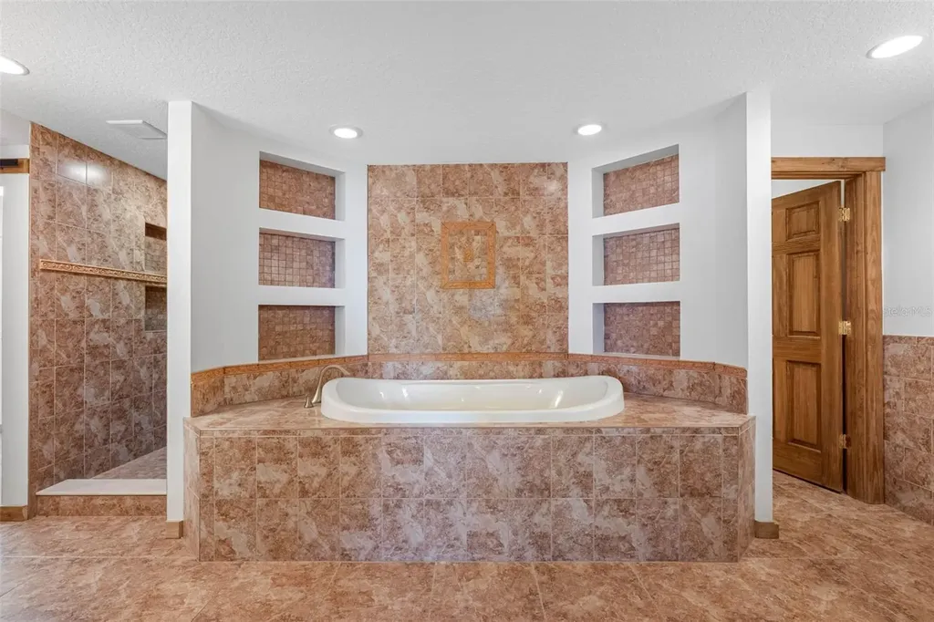 11401 Thonotosassa Road Thonotosassa FL 33592