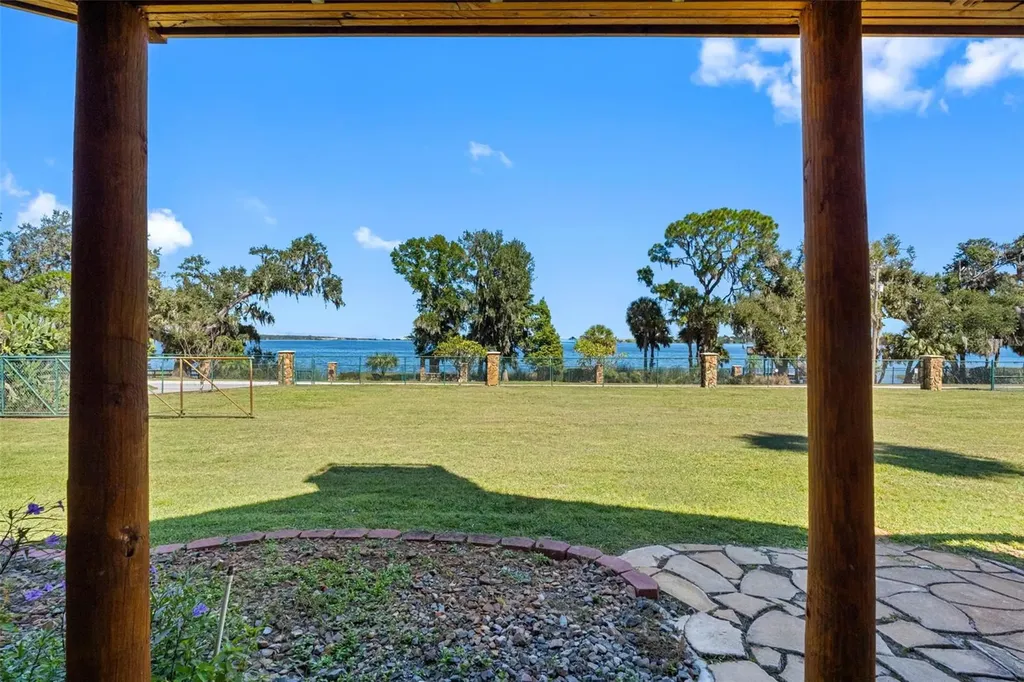 11401 Thonotosassa Road Thonotosassa FL 33592