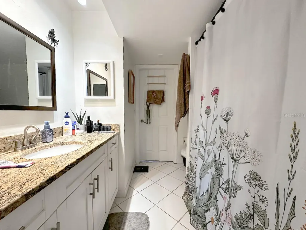 1713 Azalea Court Oldsmar FL 34677