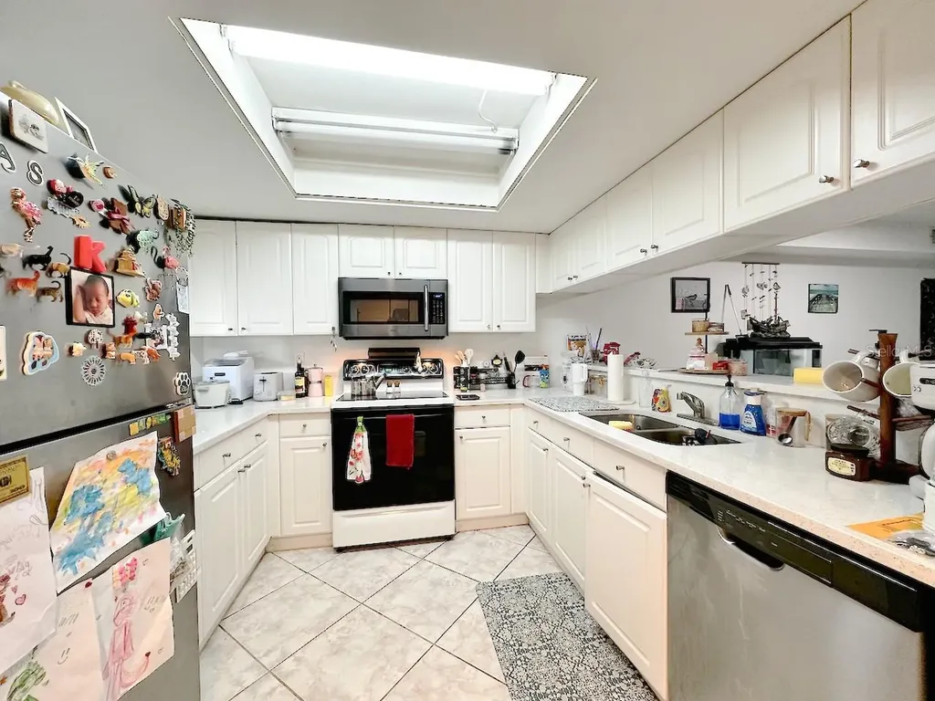 1713 Azalea Court Oldsmar FL 34677