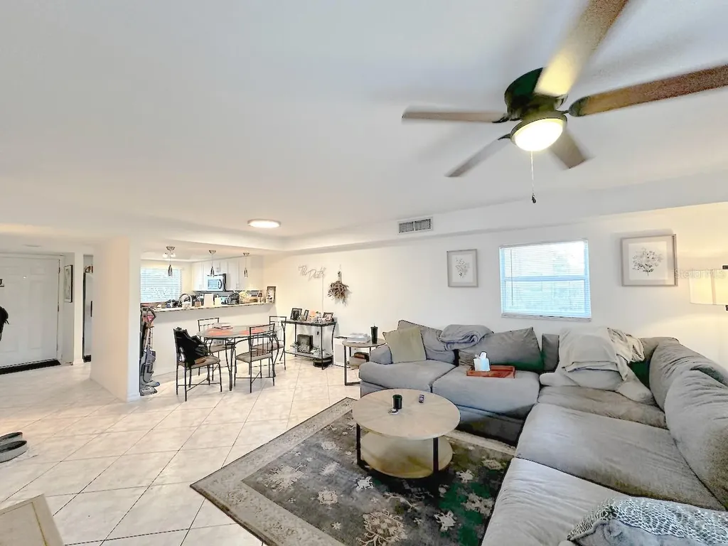1713 Azalea Court Oldsmar FL 34677