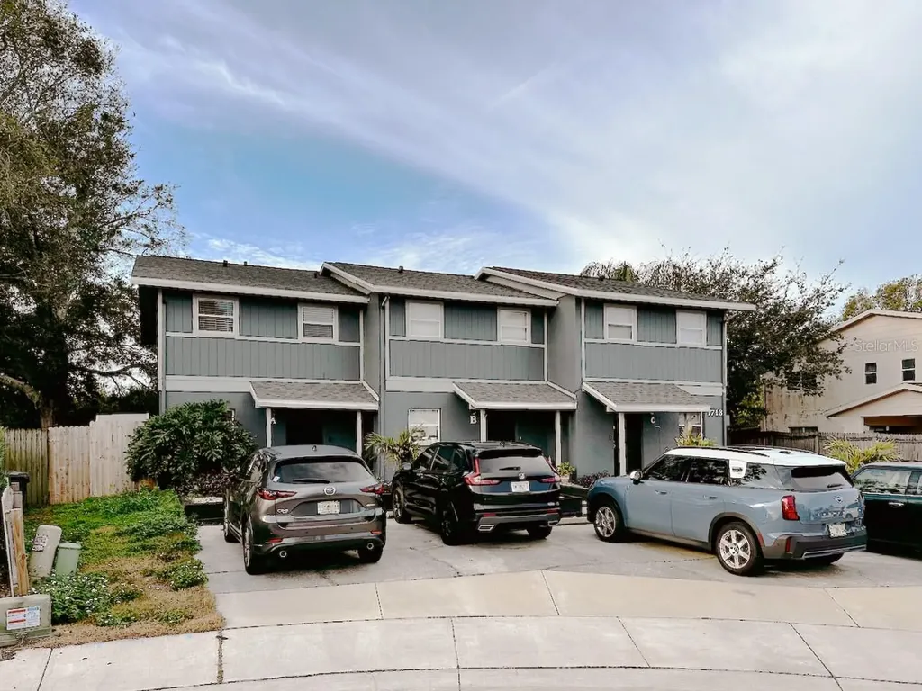 1713 Azalea Court Oldsmar FL 34677
