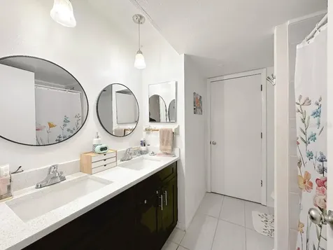 1713 Azalea Court Oldsmar FL 34677