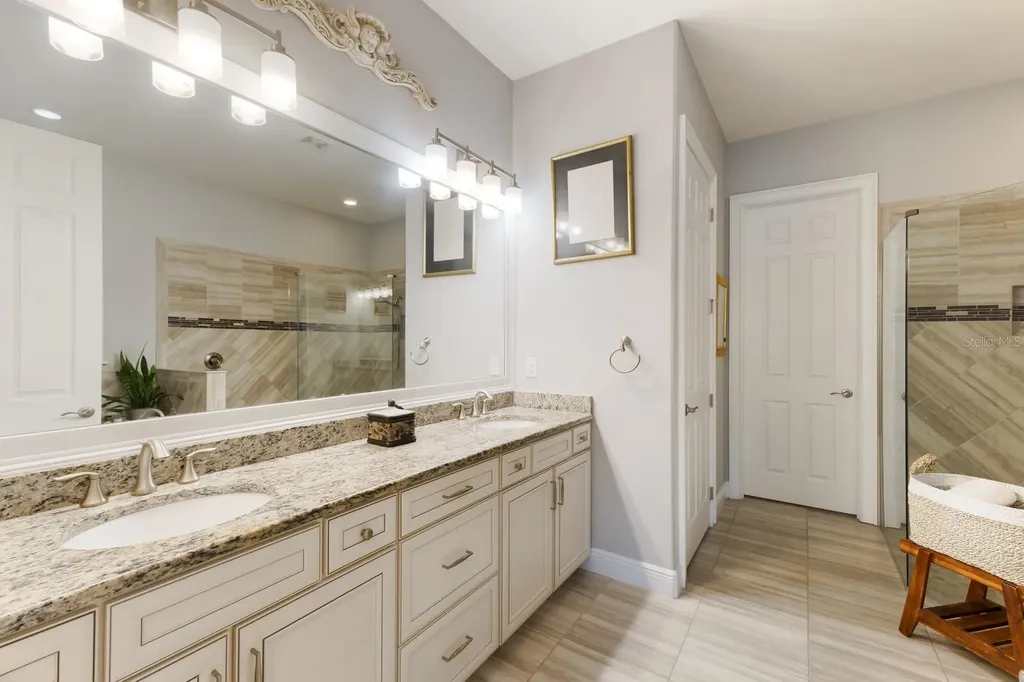 1856 Hyde Park Street Sarasota FL 34239