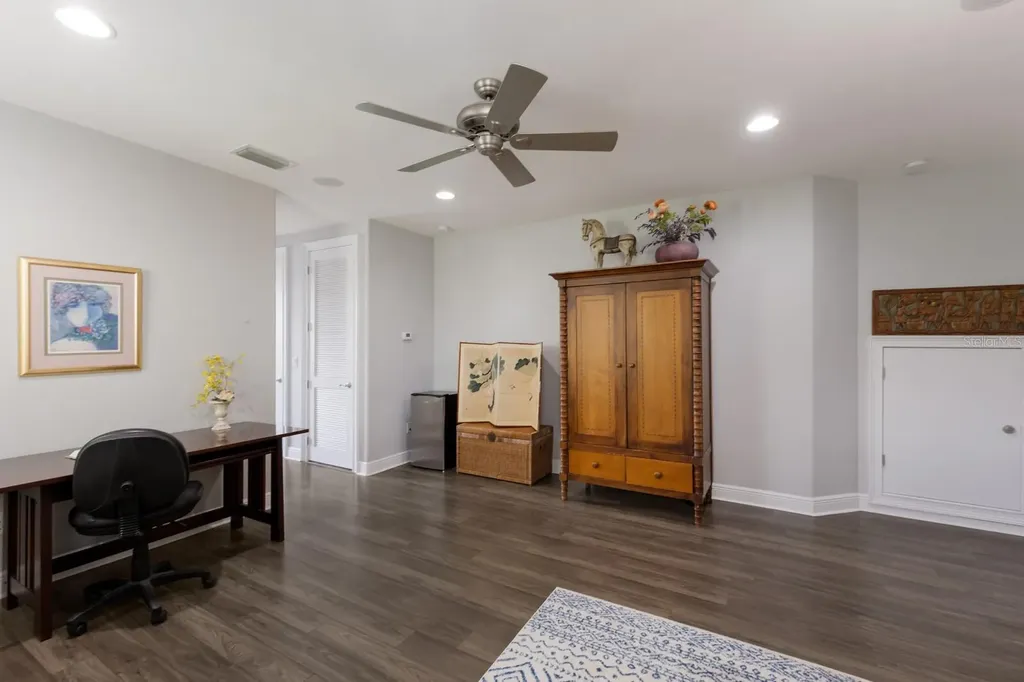 1856 Hyde Park Street Sarasota FL 34239