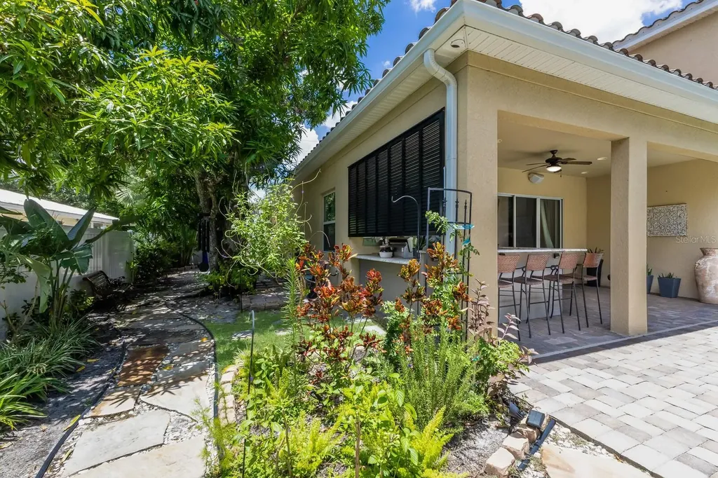 1856 Hyde Park Street Sarasota FL 34239