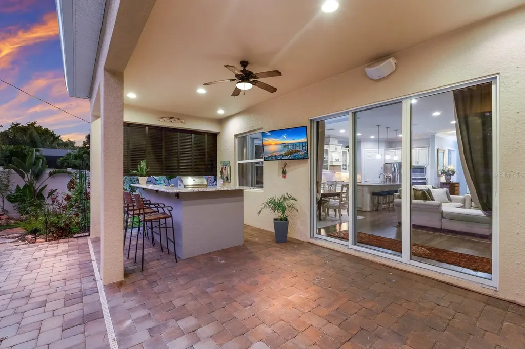 1856 Hyde Park Street Sarasota FL 34239