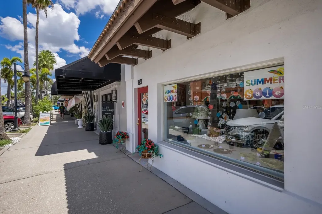 1856 Hyde Park Street Sarasota FL 34239