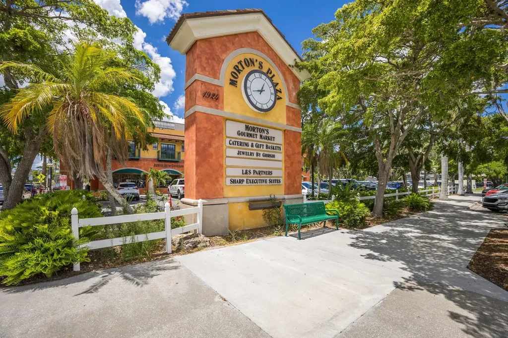 1856 Hyde Park Street Sarasota FL 34239